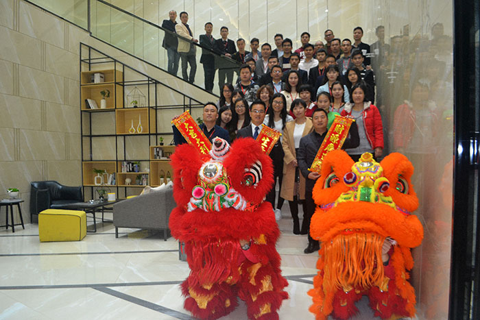 91看片的免费的网站陶新年開工，2017擼起袖子拚命幹！