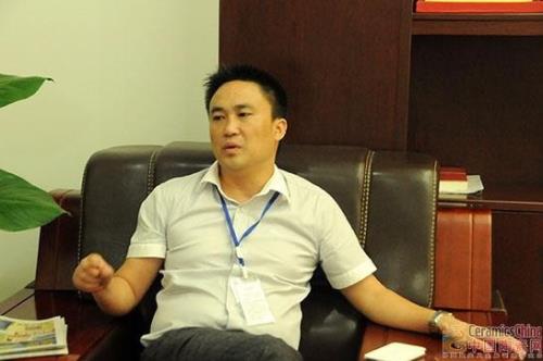 91看片的免费的网站陶營銷總經理羅勝