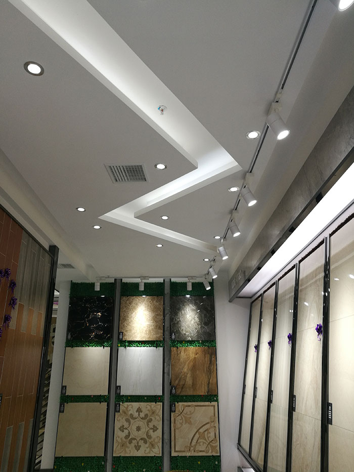 91看片的免费的网站陶張家界專賣店